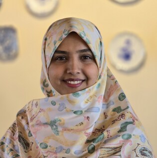 فرزانه طاهونی (مدیرعامل)